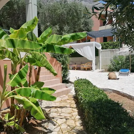 Prázdninový dům Tagoo House *